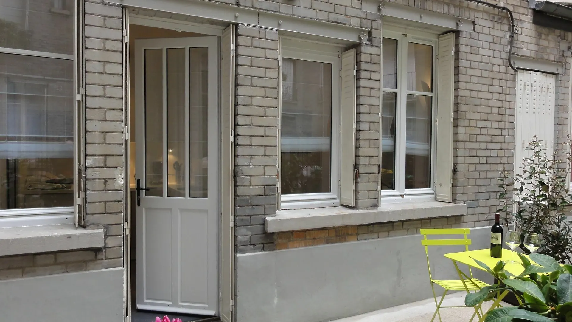 Authentic Tour Eiffel Apartment *